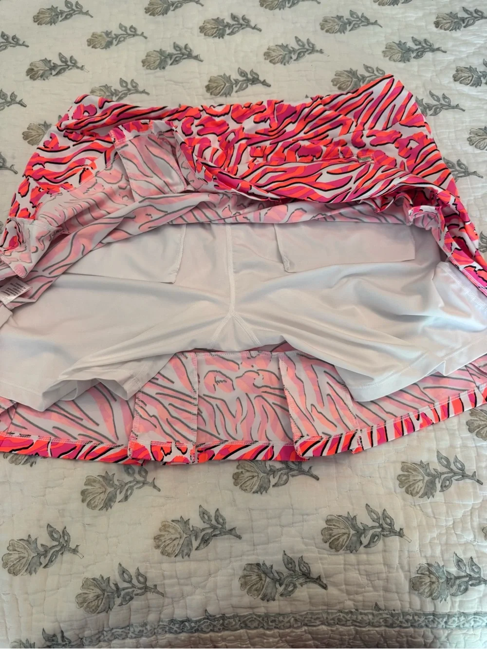 The Tail Activewear Gaia Zebra Swirl Pleated 18